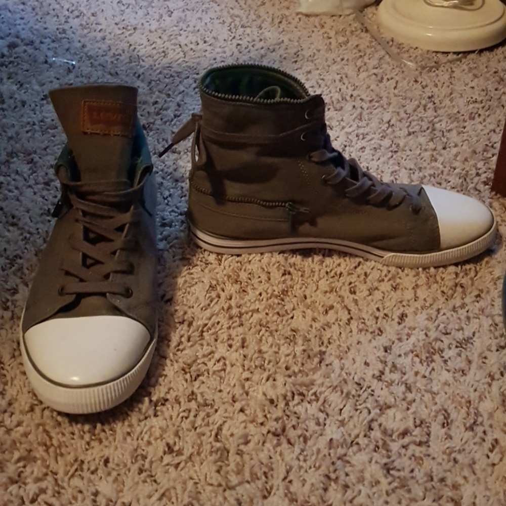 Levi's shoes